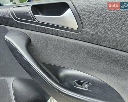 Синій Фольксваген Пассат, об'ємом двигуна 1.97 л та пробігом 320 тис. км за 6999 $, фото 122 на Automoto.ua