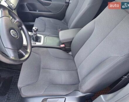 Синий Фольксваген Пассат, объемом двигателя 1.4 л и пробегом 240 тыс. км за 6000 $, фото 22 на Automoto.ua