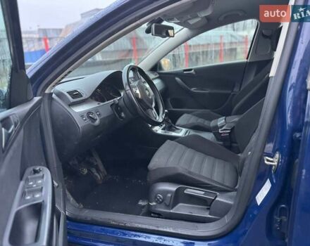 Синий Фольксваген Пассат, объемом двигателя 1.97 л и пробегом 307 тыс. км за 4900 $, фото 6 на Automoto.ua