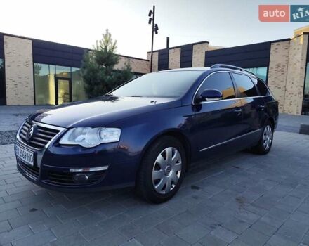 Синий Фольксваген Пассат, объемом двигателя 1.4 л и пробегом 240 тыс. км за 6000 $, фото 8 на Automoto.ua