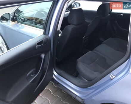 Синій Фольксваген Пассат, об'ємом двигуна 1.8 л та пробігом 167 тис. км за 7500 $, фото 13 на Automoto.ua