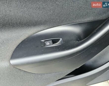 Синій Фольксваген Пассат, об'ємом двигуна 1.97 л та пробігом 320 тис. км за 6999 $, фото 111 на Automoto.ua