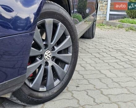 Синій Фольксваген Пассат, об'ємом двигуна 1.97 л та пробігом 320 тис. км за 6999 $, фото 36 на Automoto.ua