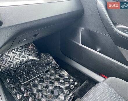 Синий Фольксваген Пассат, объемом двигателя 1.4 л и пробегом 141 тыс. км за 7150 $, фото 28 на Automoto.ua