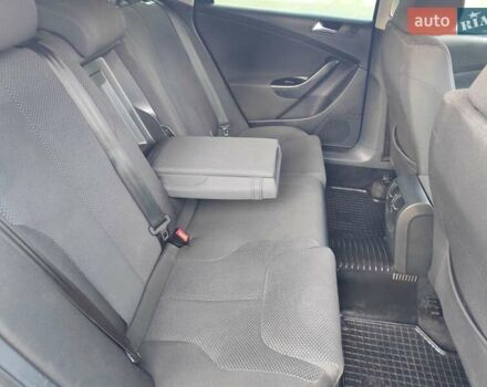 Синий Фольксваген Пассат, объемом двигателя 1.4 л и пробегом 240 тыс. км за 6000 $, фото 29 на Automoto.ua