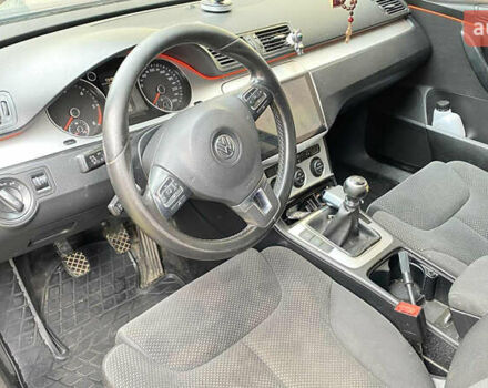 Синий Фольксваген Пассат, объемом двигателя 2 л и пробегом 350 тыс. км за 7100 $, фото 9 на Automoto.ua