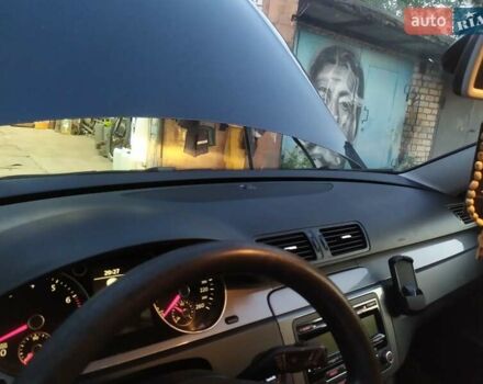 Синий Фольксваген Пассат, объемом двигателя 1.4 л и пробегом 263 тыс. км за 5600 $, фото 14 на Automoto.ua