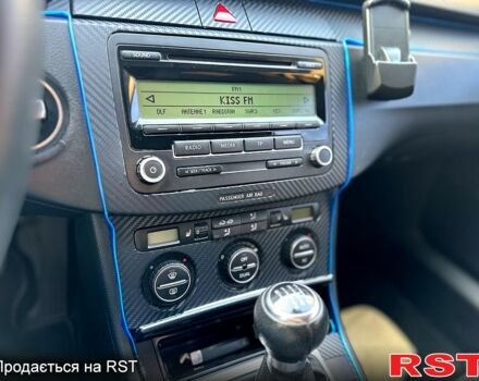 Синий Фольксваген Пассат, объемом двигателя 1.4 л и пробегом 219 тыс. км за 7000 $, фото 7 на Automoto.ua