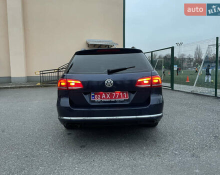 Синій Фольксваген Пассат, об'ємом двигуна 2 л та пробігом 270 тис. км за 9599 $, фото 6 на Automoto.ua