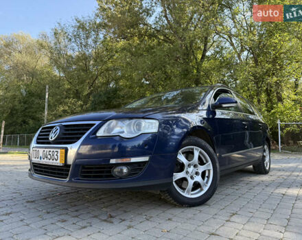 Синій Фольксваген Пассат, об'ємом двигуна 2 л та пробігом 376 тис. км за 7499 $, фото 1 на Automoto.ua