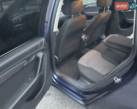 Синій Фольксваген Пассат, об'ємом двигуна 2 л та пробігом 270 тис. км за 9599 $, фото 12 на Automoto.ua