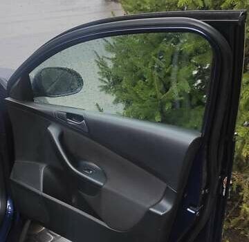 Синий Фольксваген Пассат, объемом двигателя 1.6 л и пробегом 310 тыс. км за 5500 $, фото 14 на Automoto.ua