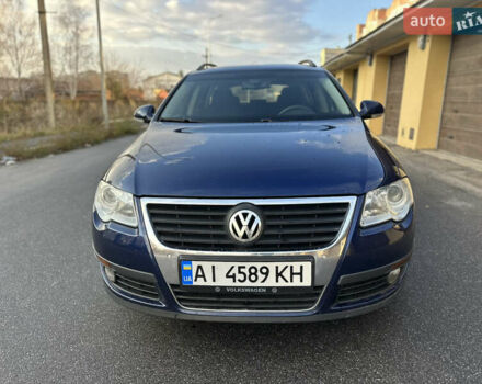 Синий Фольксваген Пассат, объемом двигателя 2 л и пробегом 260 тыс. км за 6990 $, фото 1 на Automoto.ua