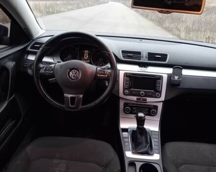 Синий Фольксваген Пассат, объемом двигателя 2 л и пробегом 292 тыс. км за 6900 $, фото 13 на Automoto.ua