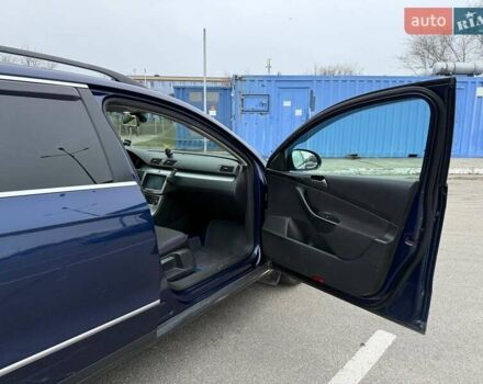 Синий Фольксваген Пассат, объемом двигателя 2 л и пробегом 328 тыс. км за 7200 $, фото 10 на Automoto.ua