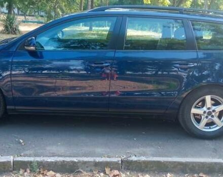 Синий Фольксваген Пассат, объемом двигателя 1.6 л и пробегом 280 тыс. км за 7200 $, фото 5 на Automoto.ua