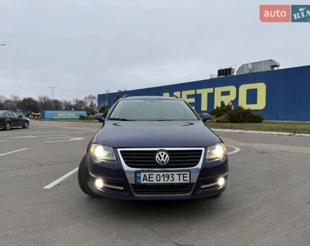 Синий Фольксваген Пассат, объемом двигателя 2 л и пробегом 328 тыс. км за 7200 $, фото 1 на Automoto.ua