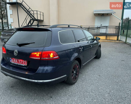 Синій Фольксваген Пассат, об'ємом двигуна 2 л та пробігом 270 тис. км за 9599 $, фото 5 на Automoto.ua