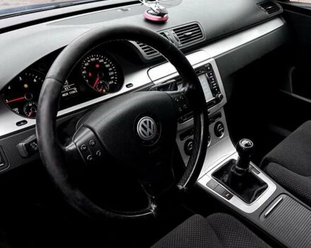 Синий Фольксваген Пассат, объемом двигателя 2 л и пробегом 283 тыс. км за 6700 $, фото 7 на Automoto.ua