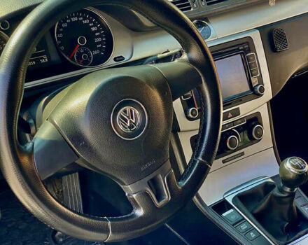 Синий Фольксваген Пассат, объемом двигателя 1.4 л и пробегом 243 тыс. км за 7399 $, фото 23 на Automoto.ua