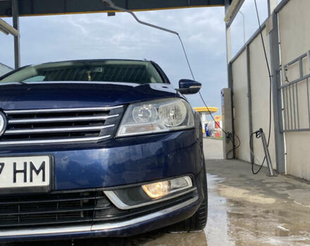 Синий Фольксваген Пассат, объемом двигателя 2 л и пробегом 295 тыс. км за 9900 $, фото 12 на Automoto.ua