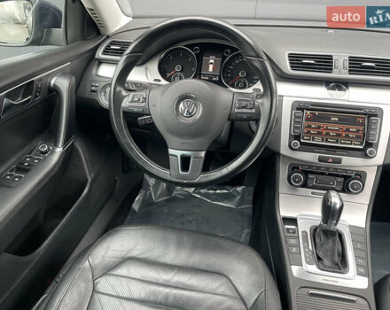 Синий Фольксваген Пассат, объемом двигателя 2 л и пробегом 225 тыс. км за 13900 $, фото 16 на Automoto.ua