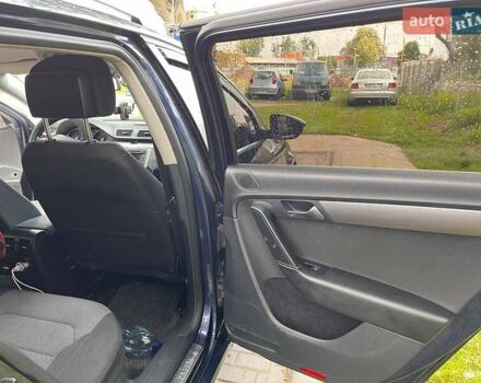 Синий Фольксваген Пассат, объемом двигателя 1.6 л и пробегом 295 тыс. км за 8100 $, фото 2 на Automoto.ua