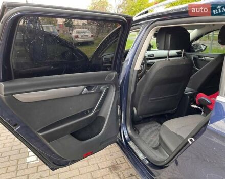 Синий Фольксваген Пассат, объемом двигателя 1.6 л и пробегом 295 тыс. км за 8100 $, фото 4 на Automoto.ua