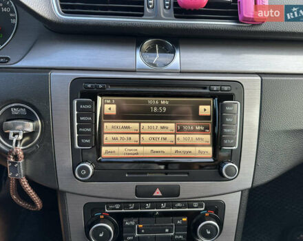 Синий Фольксваген Пассат, объемом двигателя 2 л и пробегом 272 тыс. км за 9900 $, фото 36 на Automoto.ua