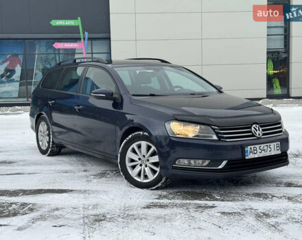 Синій Фольксваген Пассат, об'ємом двигуна 2 л та пробігом 330 тис. км за 9490 $, фото 2 на Automoto.ua