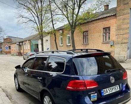 Синий Фольксваген Пассат, объемом двигателя 1.6 л и пробегом 235 тыс. км за 10500 $, фото 1 на Automoto.ua