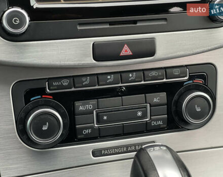 Синий Фольксваген Пассат, объемом двигателя 2 л и пробегом 225 тыс. км за 13900 $, фото 25 на Automoto.ua