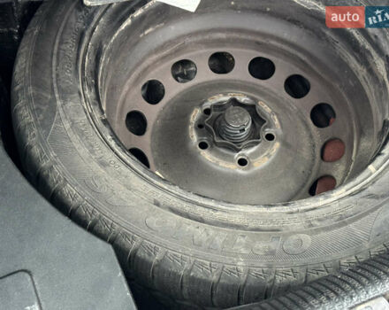 Синій Фольксваген Пассат, об'ємом двигуна 2 л та пробігом 330 тис. км за 8990 $, фото 19 на Automoto.ua