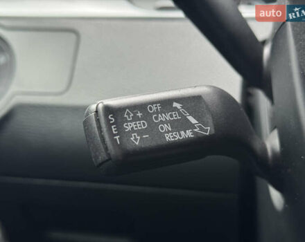 Синій Фольксваген Пассат, об'ємом двигуна 2 л та пробігом 330 тис. км за 8990 $, фото 12 на Automoto.ua