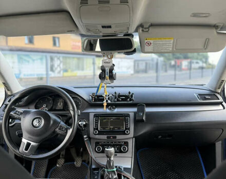 Синий Фольксваген Пассат, объемом двигателя 2 л и пробегом 260 тыс. км за 10000 $, фото 17 на Automoto.ua