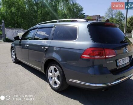 Синий Фольксваген Пассат, объемом двигателя 1.6 л и пробегом 355 тыс. км за 8250 $, фото 4 на Automoto.ua