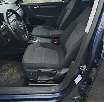 Синій Фольксваген Пассат, об'ємом двигуна 1.97 л та пробігом 275 тис. км за 9000 $, фото 4 на Automoto.ua