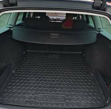 Синій Фольксваген Пассат, об'ємом двигуна 1.97 л та пробігом 275 тис. км за 9000 $, фото 10 на Automoto.ua