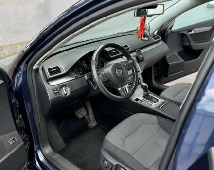 Синий Фольксваген Пассат, объемом двигателя 1.97 л и пробегом 285 тыс. км за 12200 $, фото 23 на Automoto.ua