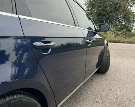 Синий Фольксваген Пассат, объемом двигателя 2 л и пробегом 263 тыс. км за 10599 $, фото 14 на Automoto.ua