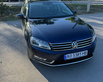 Синий Фольксваген Пассат, объемом двигателя 1.97 л и пробегом 266 тыс. км за 9199 $, фото 2 на Automoto.ua