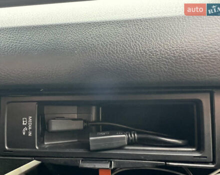 Синий Фольксваген Пассат, объемом двигателя 2 л и пробегом 263 тыс. км за 10599 $, фото 47 на Automoto.ua