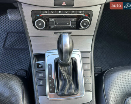 Синий Фольксваген Пассат, объемом двигателя 2 л и пробегом 272 тыс. км за 9900 $, фото 28 на Automoto.ua