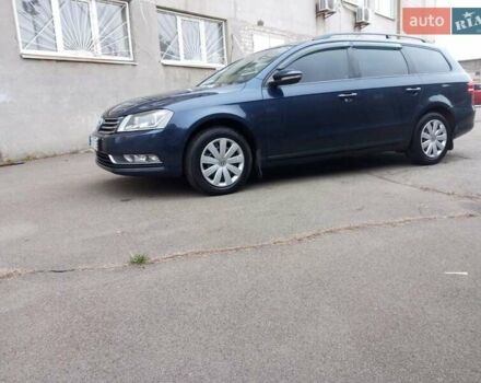 Синий Фольксваген Пассат, объемом двигателя 1.6 л и пробегом 307 тыс. км за 10300 $, фото 7 на Automoto.ua