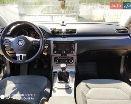 Синий Фольксваген Пассат, объемом двигателя 1.6 л и пробегом 355 тыс. км за 8250 $, фото 12 на Automoto.ua