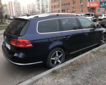 Синий Фольксваген Пассат, объемом двигателя 2 л и пробегом 270 тыс. км за 11750 $, фото 5 на Automoto.ua