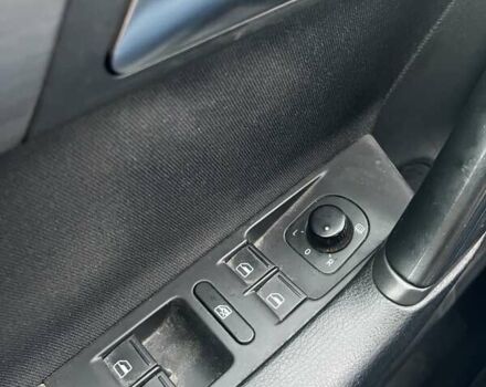 Синий Фольксваген Пассат, объемом двигателя 2 л и пробегом 246 тыс. км за 9500 $, фото 16 на Automoto.ua