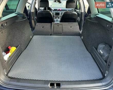 Синий Фольксваген Пассат, объемом двигателя 2 л и пробегом 272 тыс. км за 9900 $, фото 9 на Automoto.ua