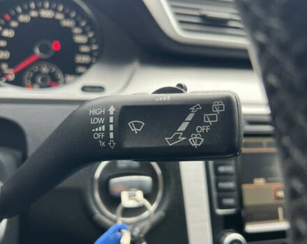 Синий Фольксваген Пассат, объемом двигателя 2 л и пробегом 263 тыс. км за 10599 $, фото 30 на Automoto.ua