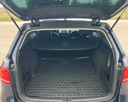 Синий Фольксваген Пассат, объемом двигателя 2 л и пробегом 263 тыс. км за 10599 $, фото 21 на Automoto.ua